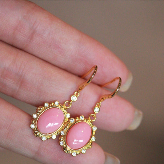 Natural Queen Shell Earrings