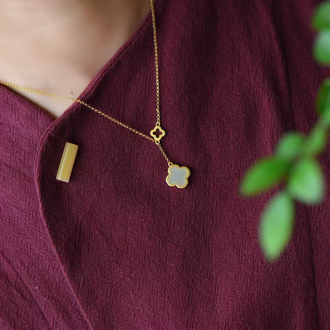 925 Silver Inlaid Nephrite Four-Leaf Clover Pendant