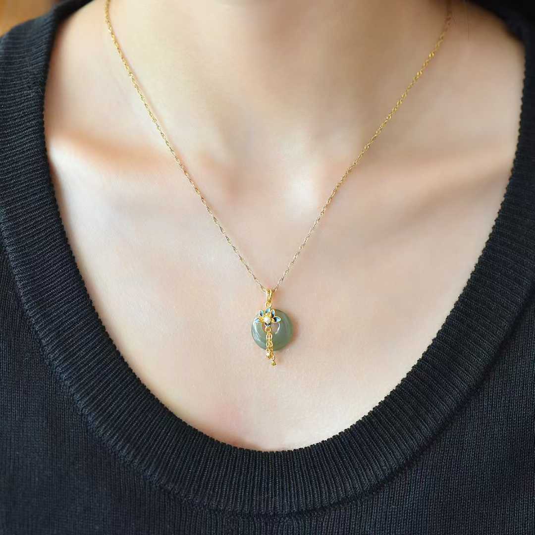 925 Silver Inlaid Hetian Nephrite "Princess Clasp & Lotus" Pendant - jewelry - weilin.com