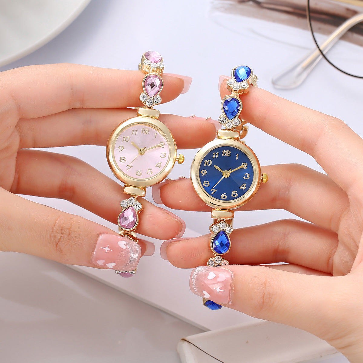 Women's teardrop zircon bracelet