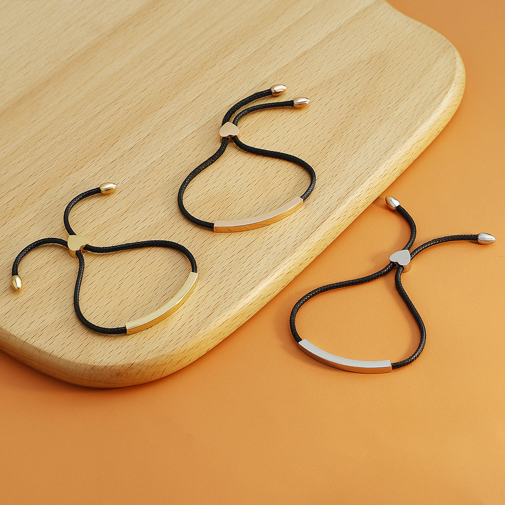 Pulsera colgante con cubo grabado DIY