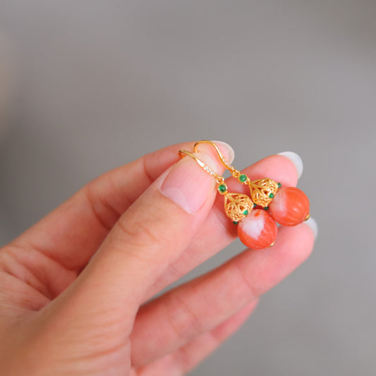 Natural Baoshan Nanhong Agate Gourd Earrings
