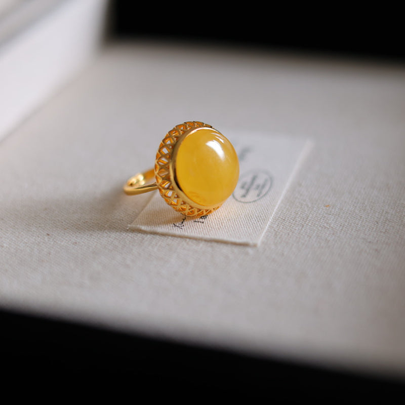 Natural Chicken Fat Yellow Beeswax Amber Ring