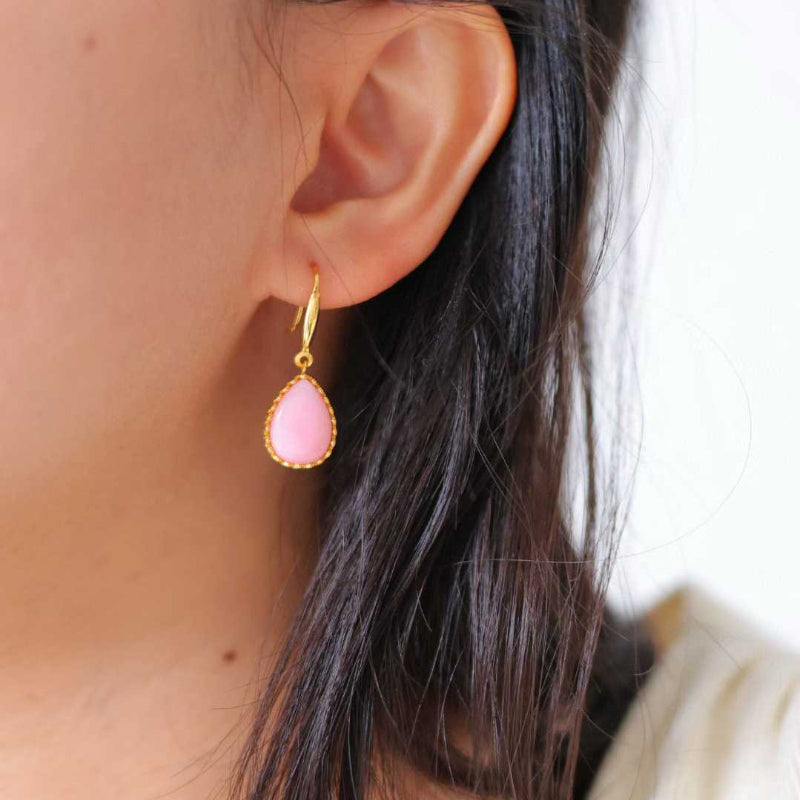 Natural pearl and shell jewelry - authentic cultured pearl and mother-of-pearl collection