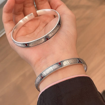 سوار من الفضة الإسترلينية على الطراز الصيني العتيق 