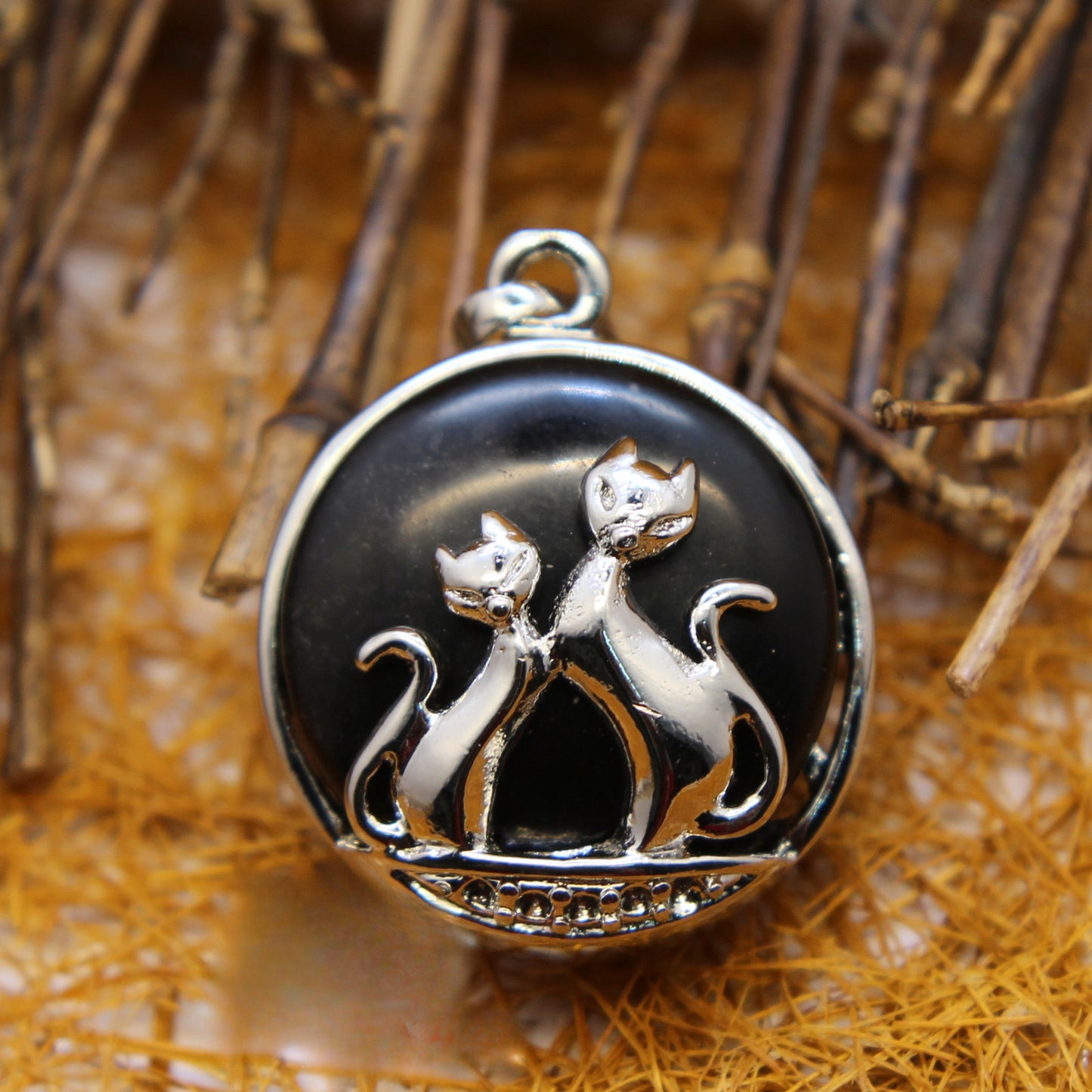 Ethnic fox pendant