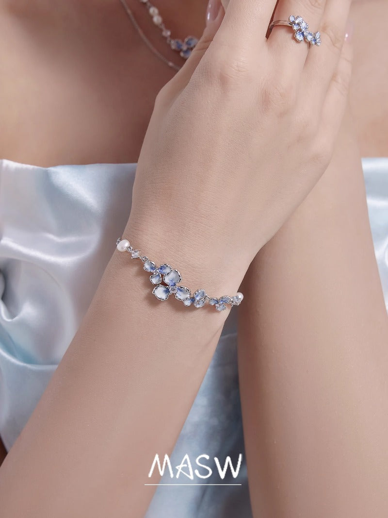 Enamel gradient floral bracelet