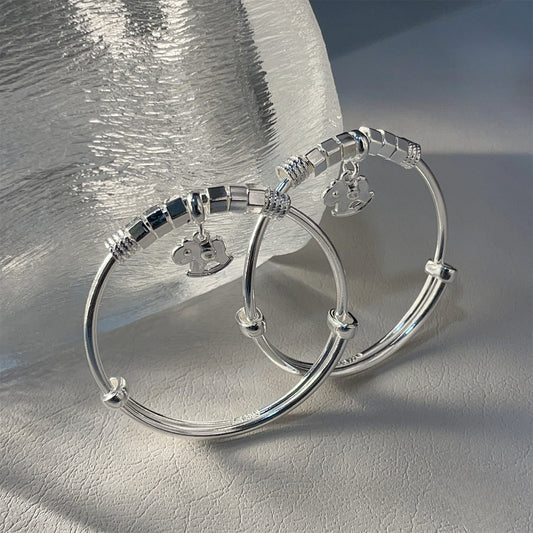 سوار جرس أنيق من الفضة الإسترلينية بتصميم شخصي