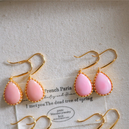 Natural Queen Shell Teardrop Earrings