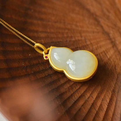 قلادة فضة 925 مرصعة بالنيفرت "فو لو" (السعادة والازدهار)