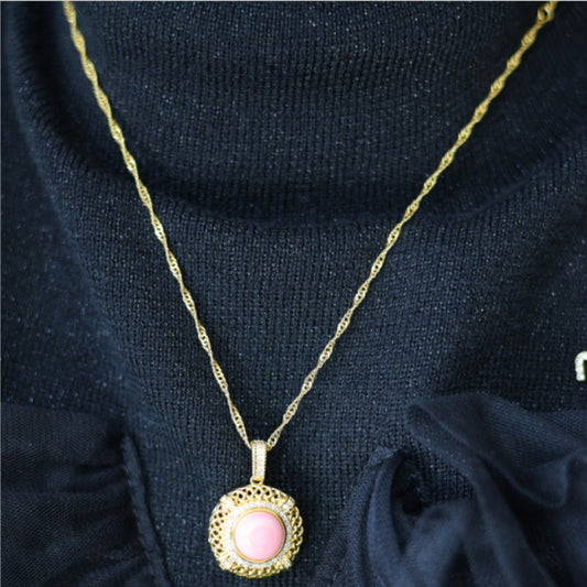 Natural Queen Shell Pendant