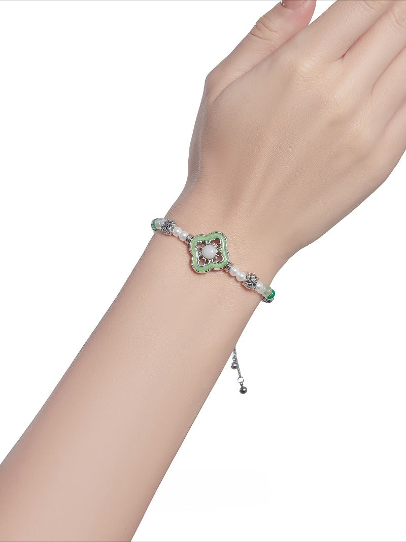 New Chinese-style four-leaf clover bracelet