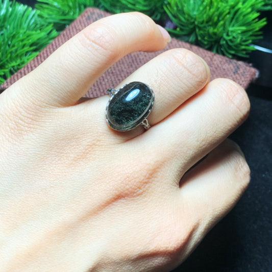 Natural Deep Forest Green Phantom Quartz Ring
