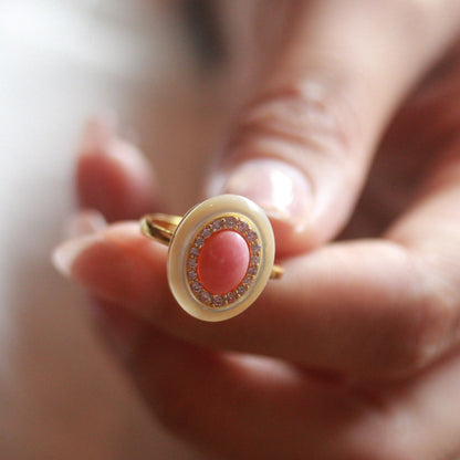 Queen Shell Ring with Mother of Pearl Accents