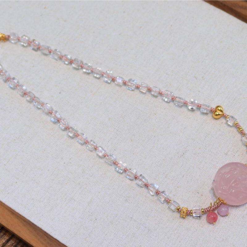 Natural White Crystal Ice Sugar Necklace