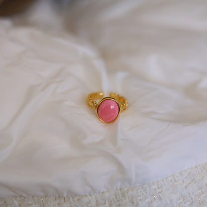 Natural Queen Shell Ring