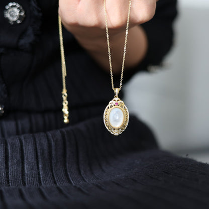 Natural White Mother of Pearl Pendant