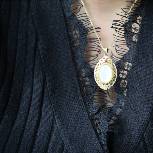 Natural White Mother of Pearl Pendant