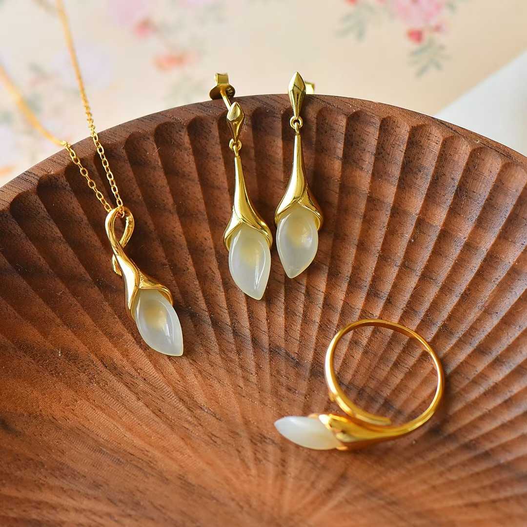 Ancient-style silver inlaid nephrite Rose three-piece jewelry set - love and beauty collection
