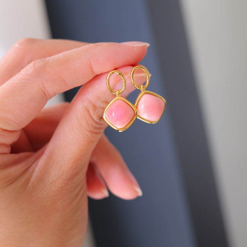 Natural Queen Shell Rectangle Earrings