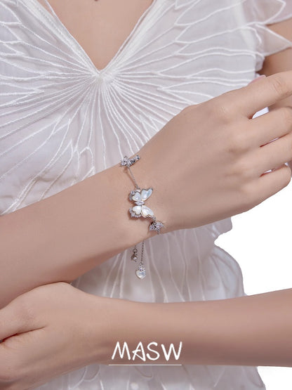 Butterfly fluttering bracelet