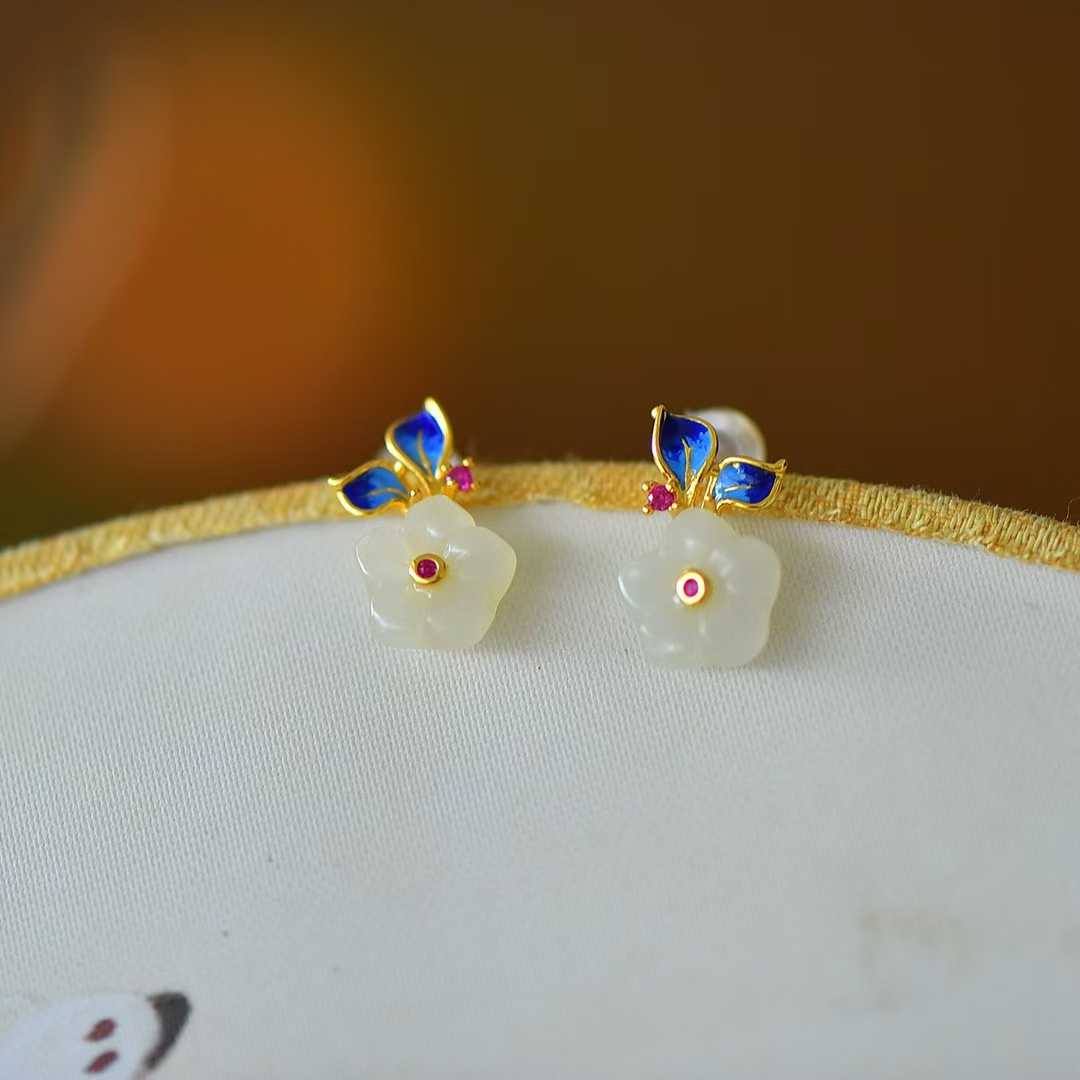 925 Silver Inlaid Nephrite Five-Petal Flower Stud Earrings
