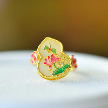 Detailed view of romantic butterfly-lover pattern with auspicious gourd on Hetian nephrite jewelry
