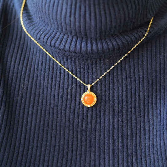 Natural Sichuan Nanhong Agate Pendant