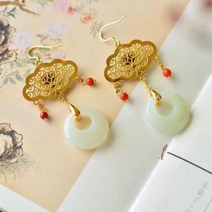 Elegant palace design Hetian nephrite earrings - 925 sterling silver
