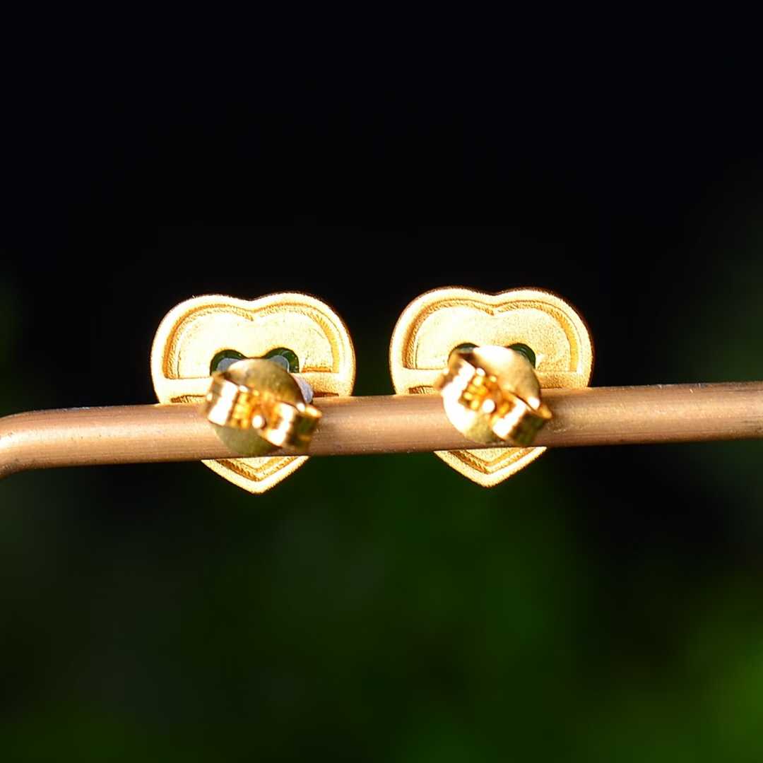 925 Silver Inlaid Hetian Spinach Green Nephrite Heart-Shaped Stud Earrings