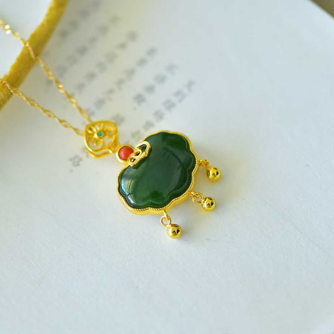 925 Silver Inlaid Hetian Spinach Green Nephrite Ruyi Lock Pendant (with Silver Chain) - jewelry - weilin.com
