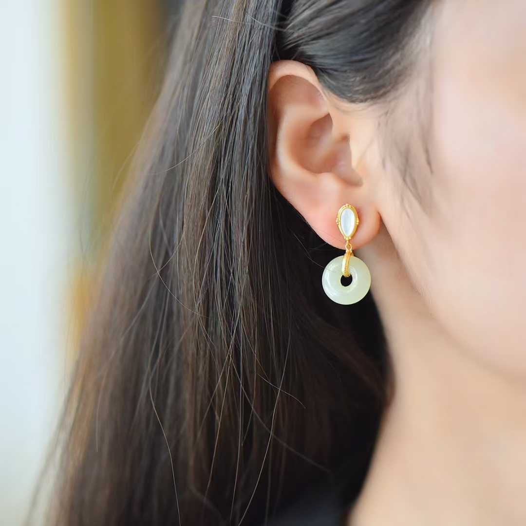 925 Silver Inlaid White Hetian Nephrite Peace Ring with Mother of Pearl Stud Earrings - jewelry - weilin.com
