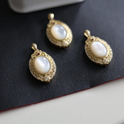 Natural White Mother of Pearl Pendant