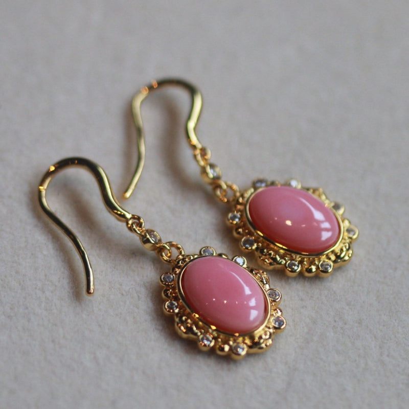 Natural Queen Shell Earrings