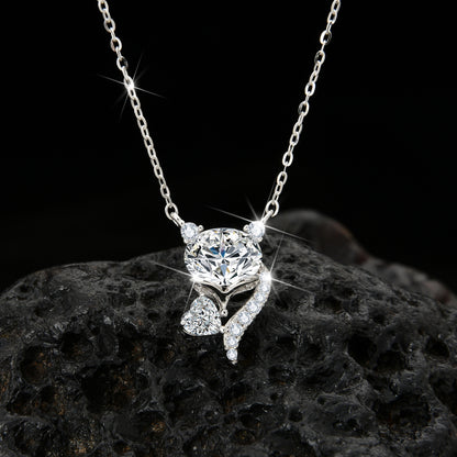 Seductive and sexy fox specially designed zircon pendant necklace - jewelryweilin