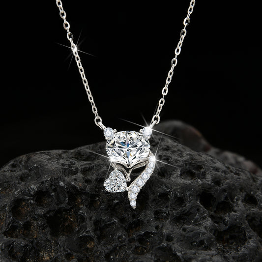 Seductive and sexy fox specially designed zircon pendant necklace - jewelryweilin