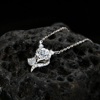 Seductive and sexy fox specially designed zircon pendant necklace - jewelryweilin