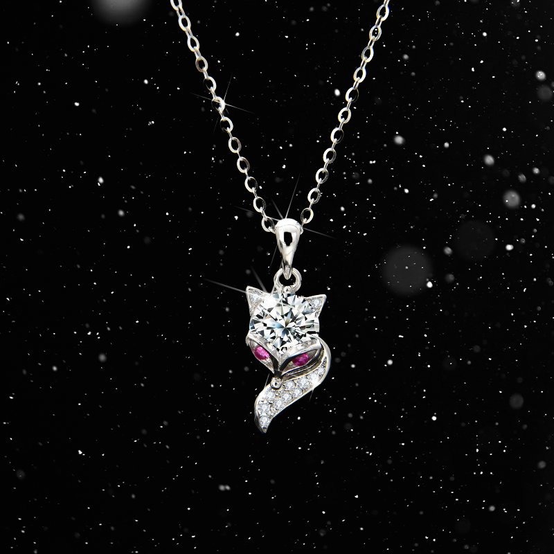Hot girl design smart and calm fox pendant necklace - jewelryweilin