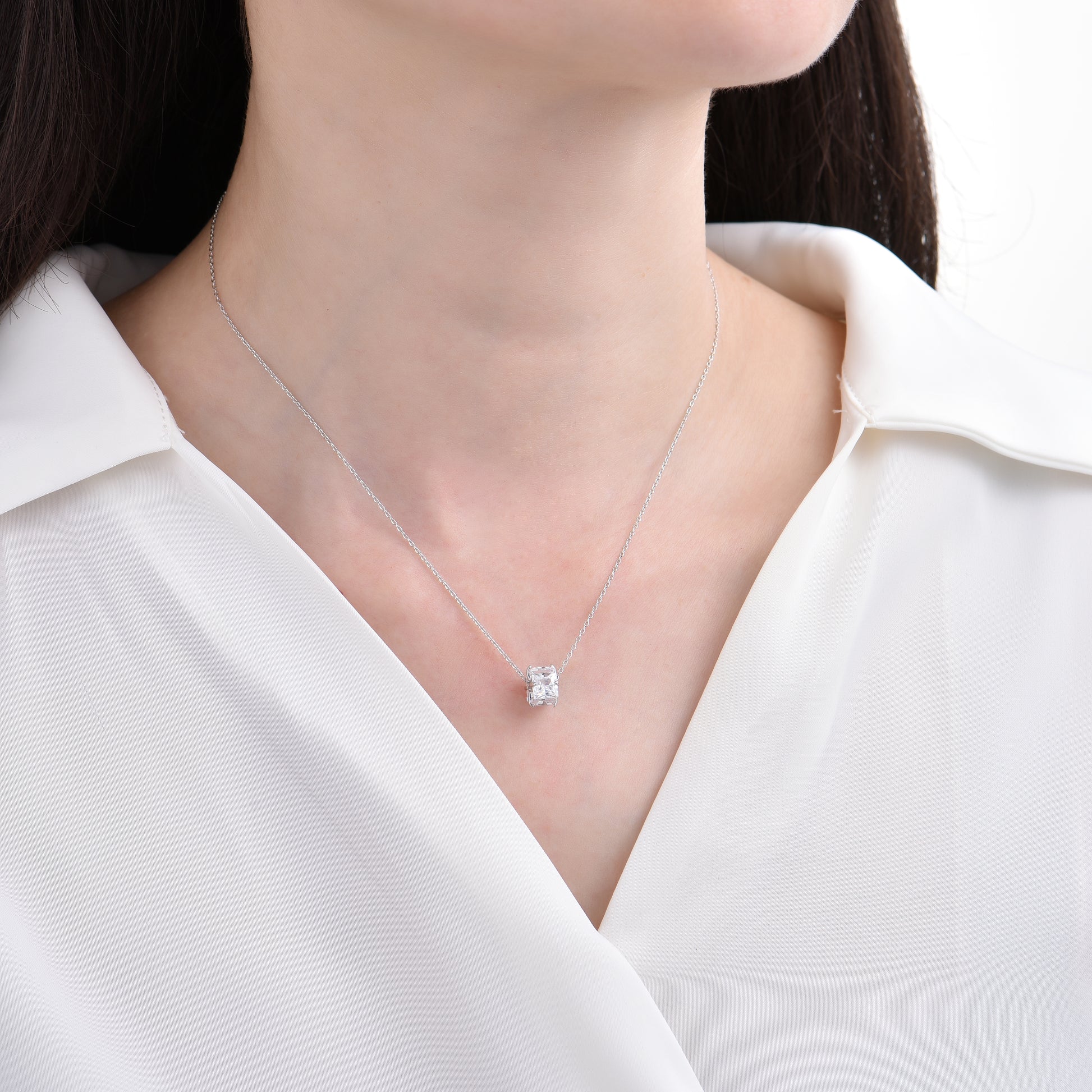 Luxury and Noble Square Zirconia Pendant Necklace - jewelryweilin