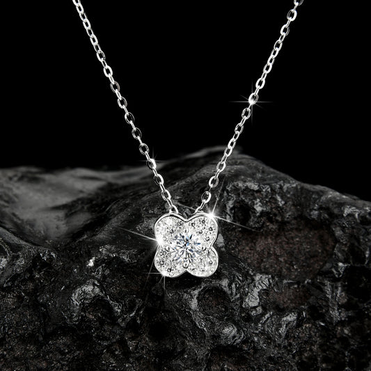 Exquisite and fashionable lucky four-leaf grass pendant necklace - jewelryweilin