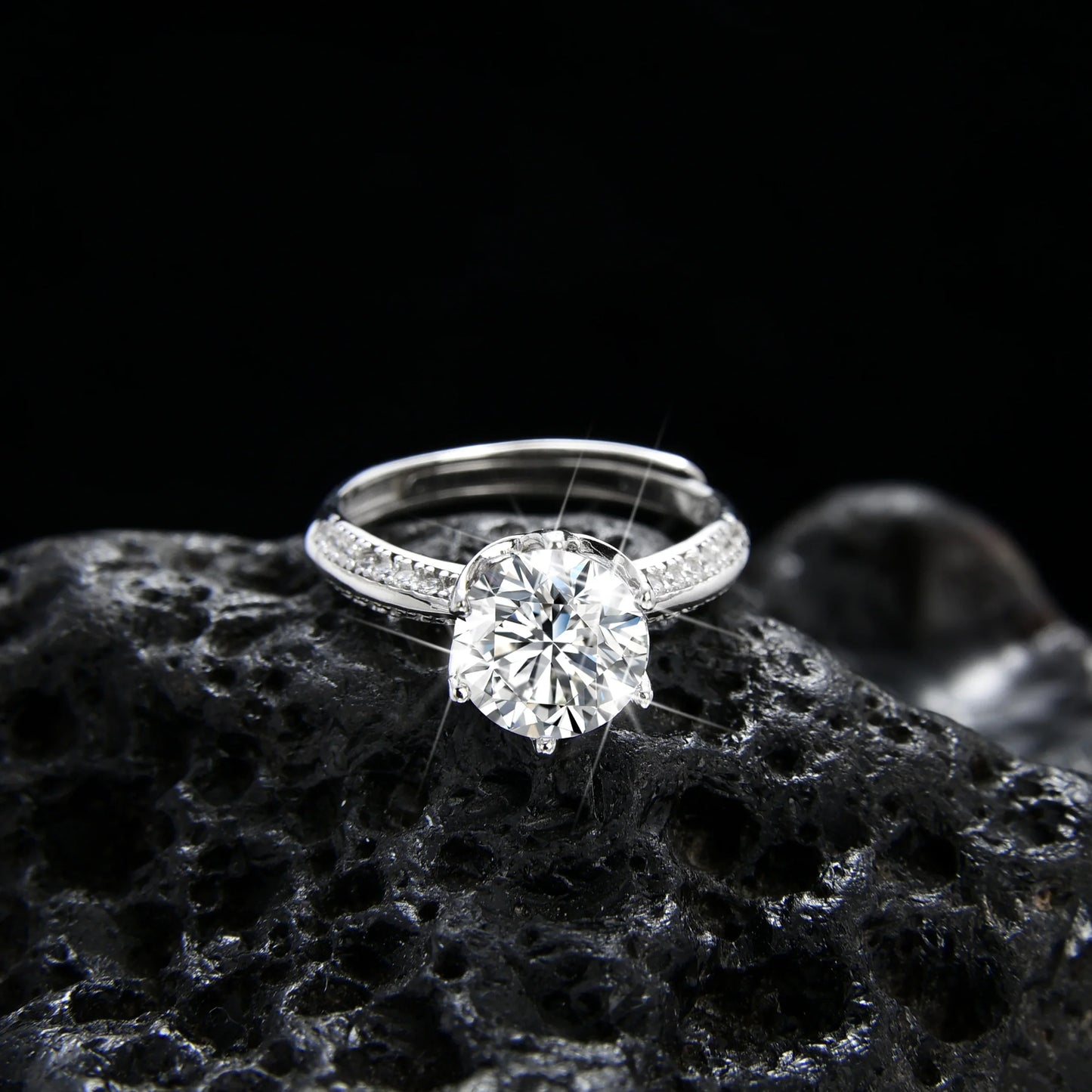 Luxury and noble round single grain zircon ring - jewelryweilin
