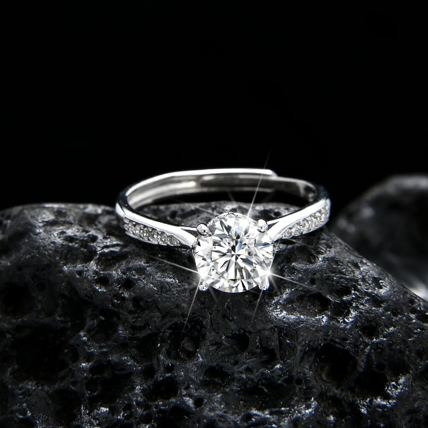 Noble single-grain half-circle cubic zirconia women's ring - jewelryweilin