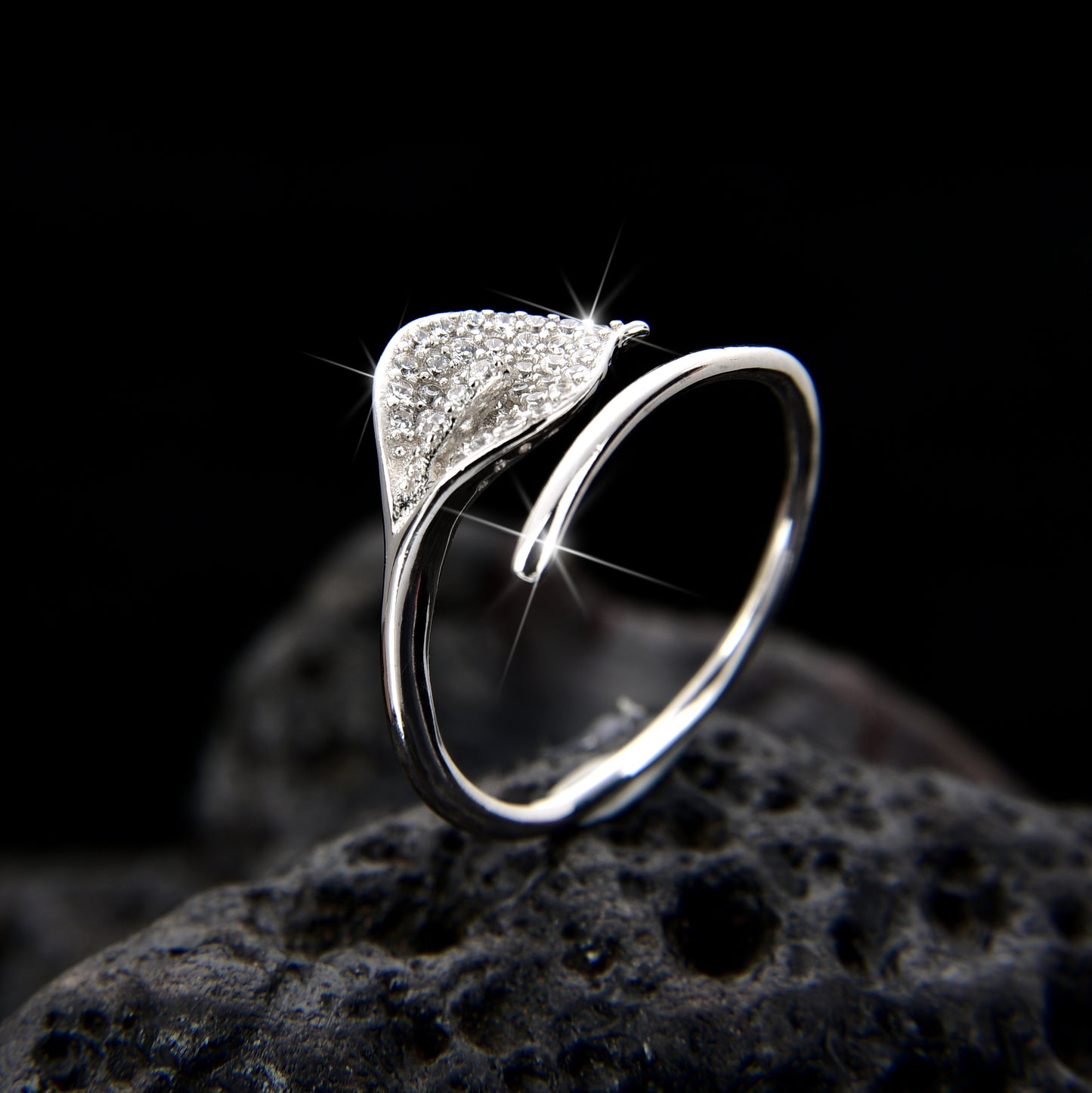 Leaf Cubic Zirconia Ring - jewelryweilin