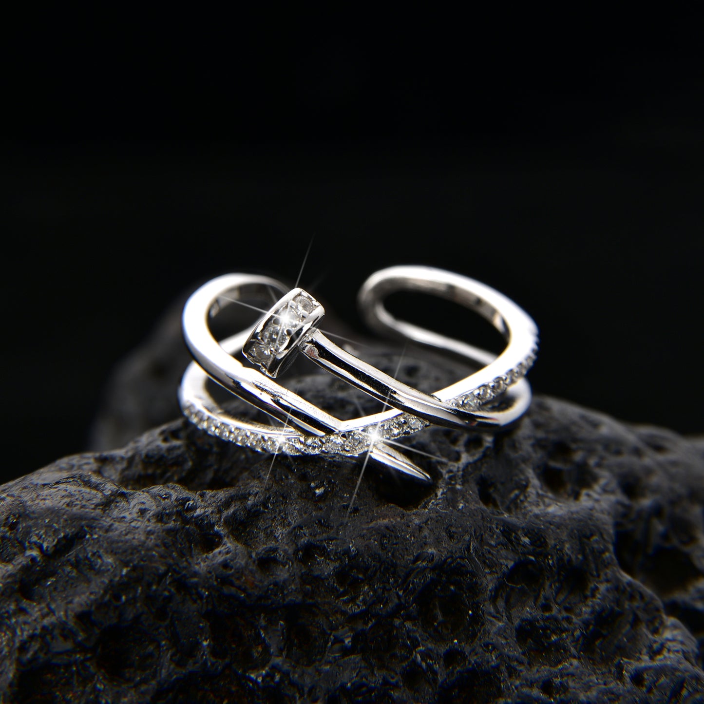 Cubic Zirconia Fashion Irregular Design Ring - jewelryweilin