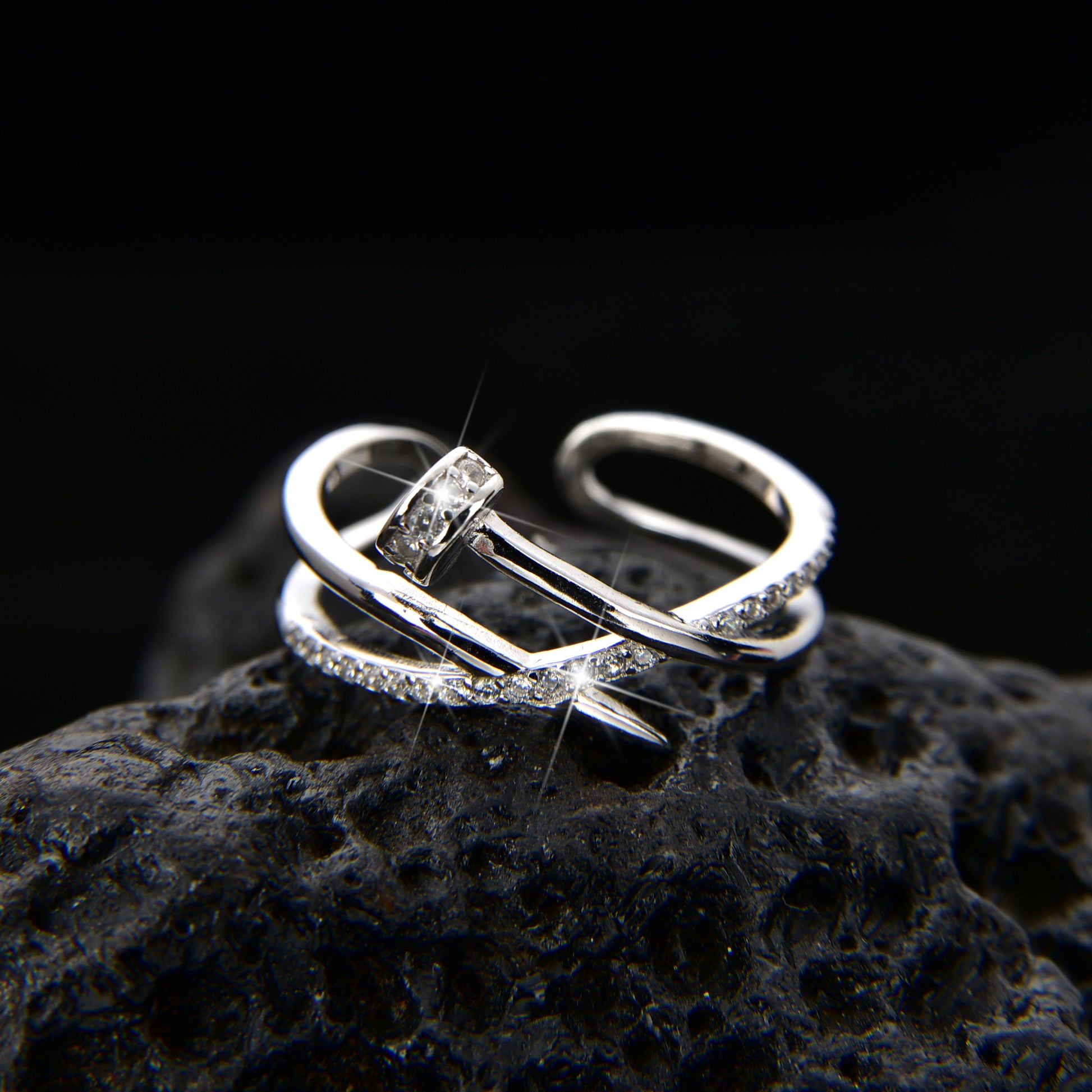 Cubic Zirconia Fashion Irregular Design Ring - jewelryweilin