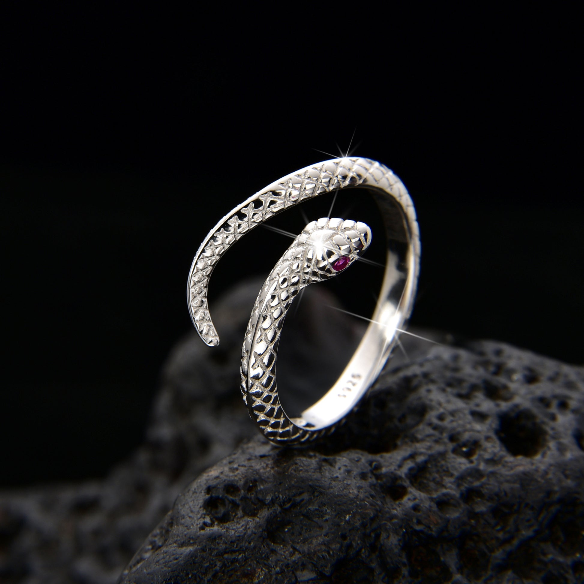 Pink Eye Stone Snake Couple Ring - jewelryweilin