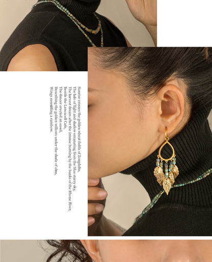 Ancient-style gold earrings