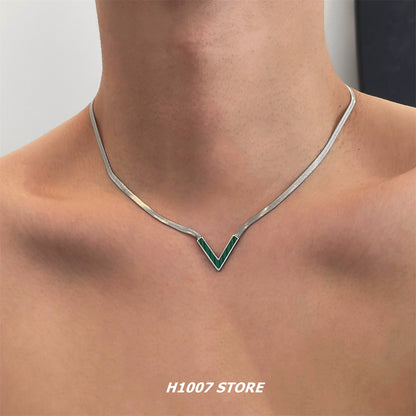 Hip-Hop V-Shaped Short Snake Bone Clothing Necklace