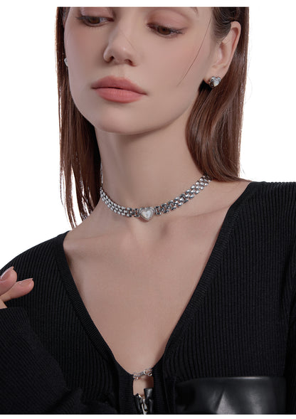 Love heart pendant necklace