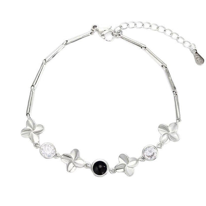 Photo projection four-leaf clover bracelet